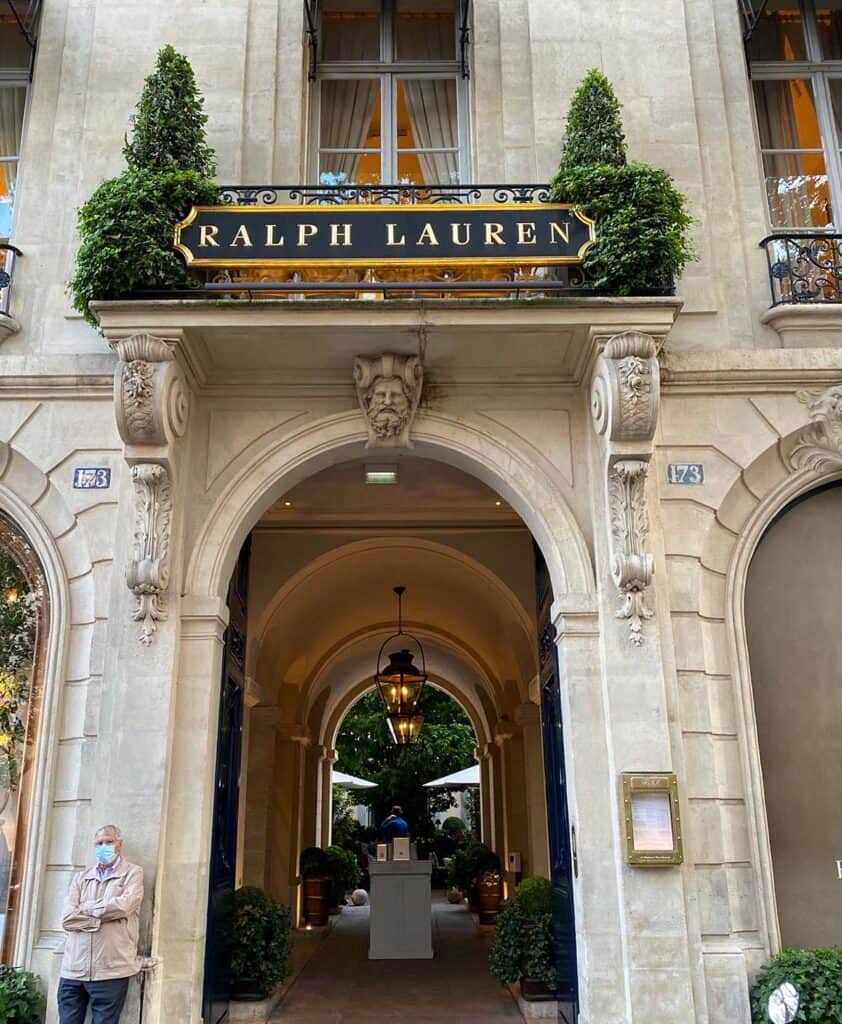 exterior of ralphs paris in saint germain 