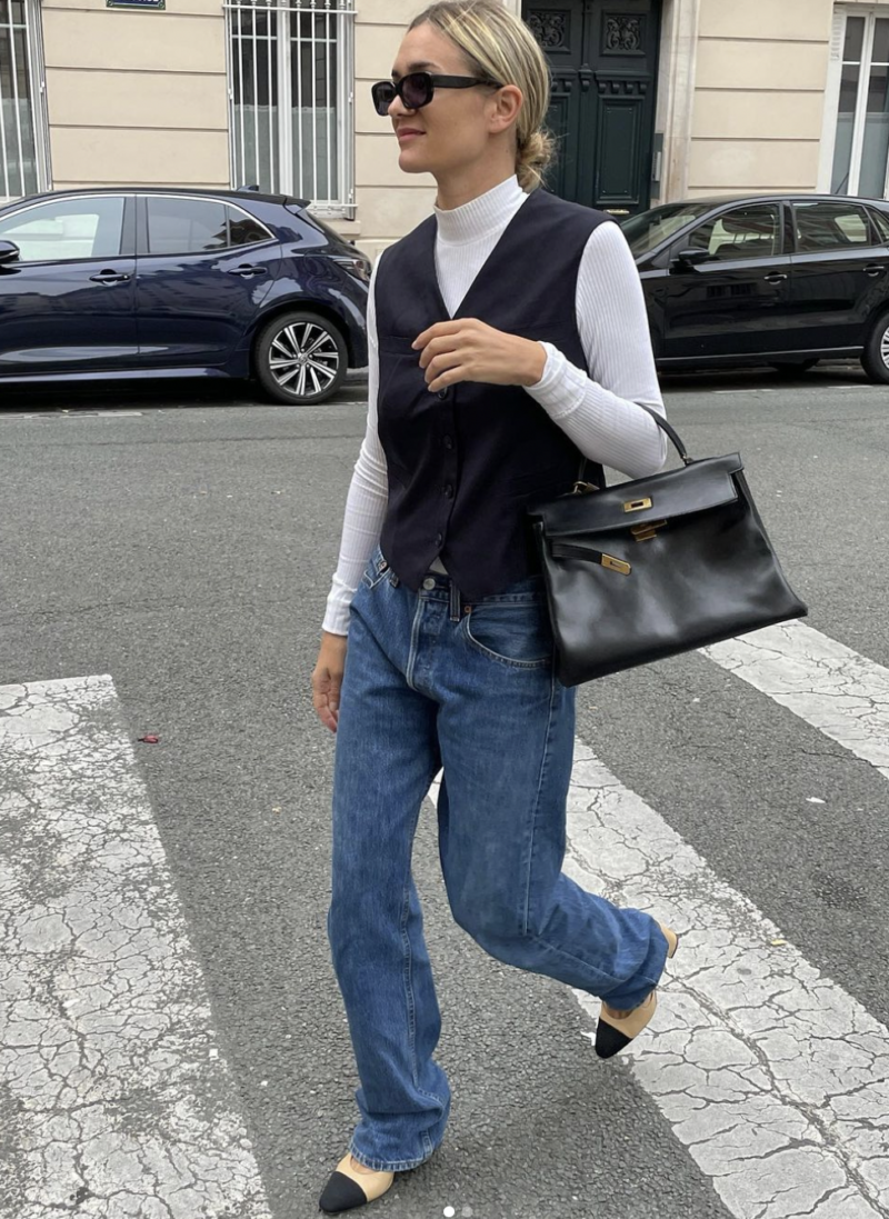 annannelauremais in jeans and a sweater