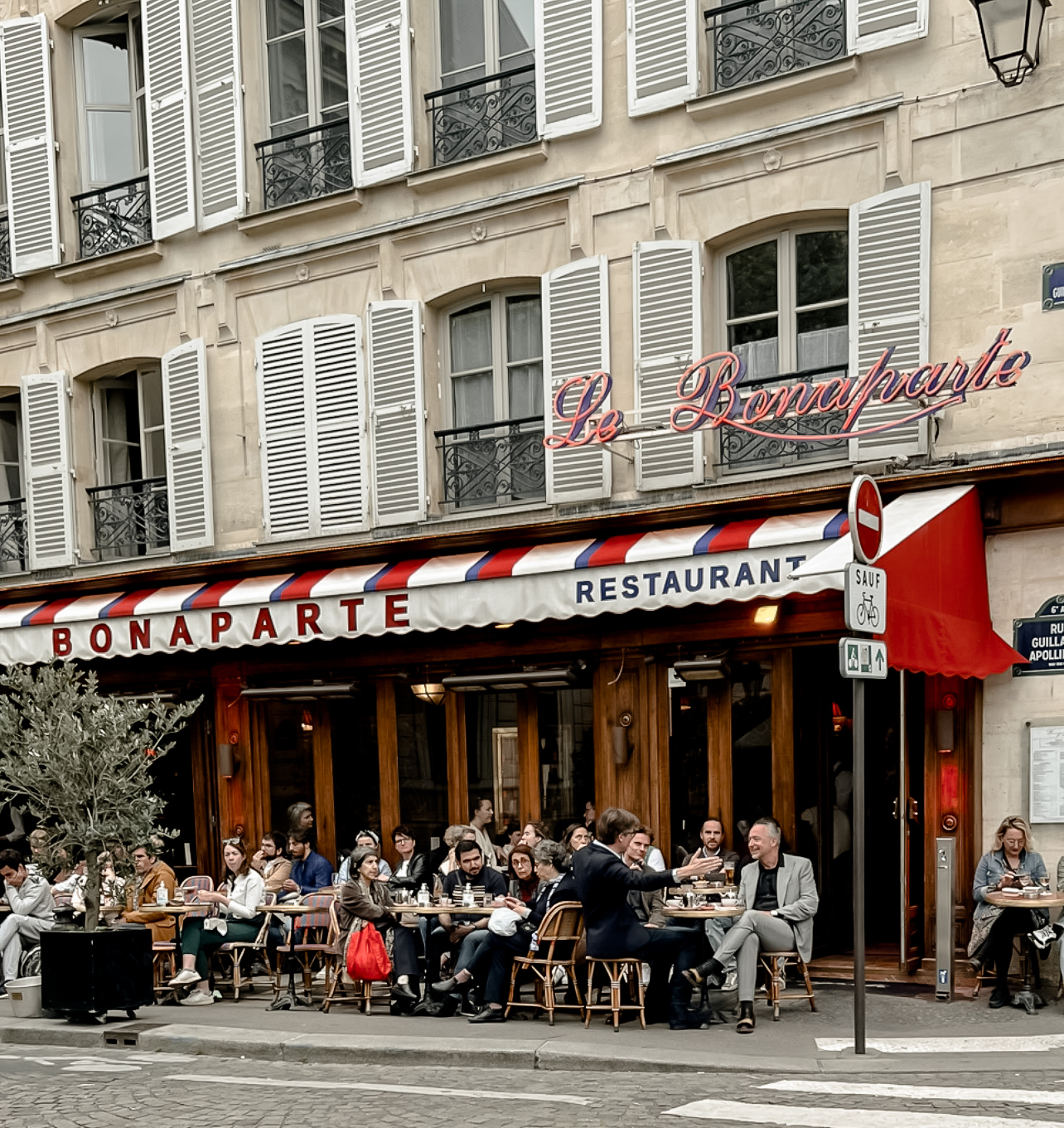 Bonaparte Cafe in Paris 