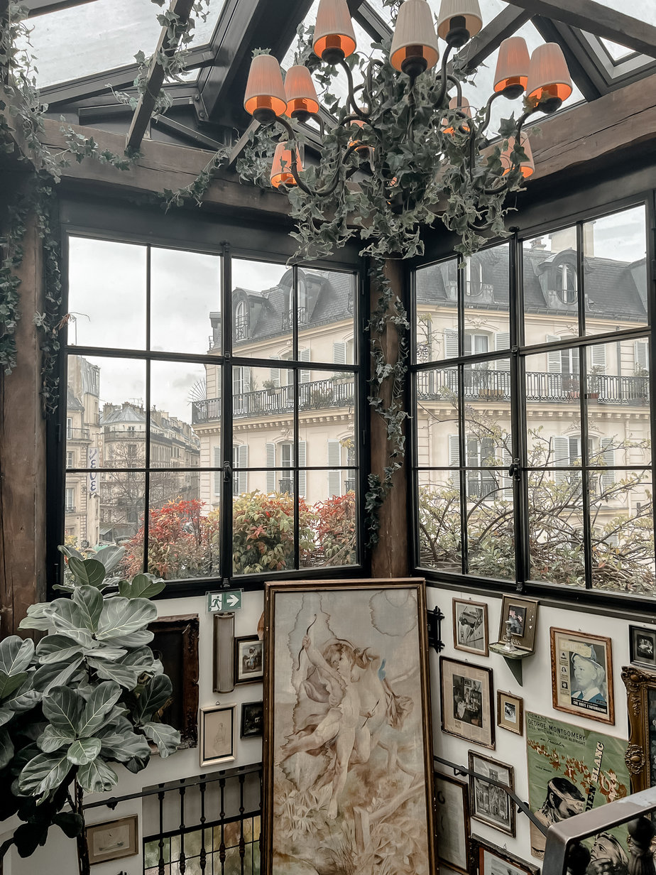 Pink Mama restaurant