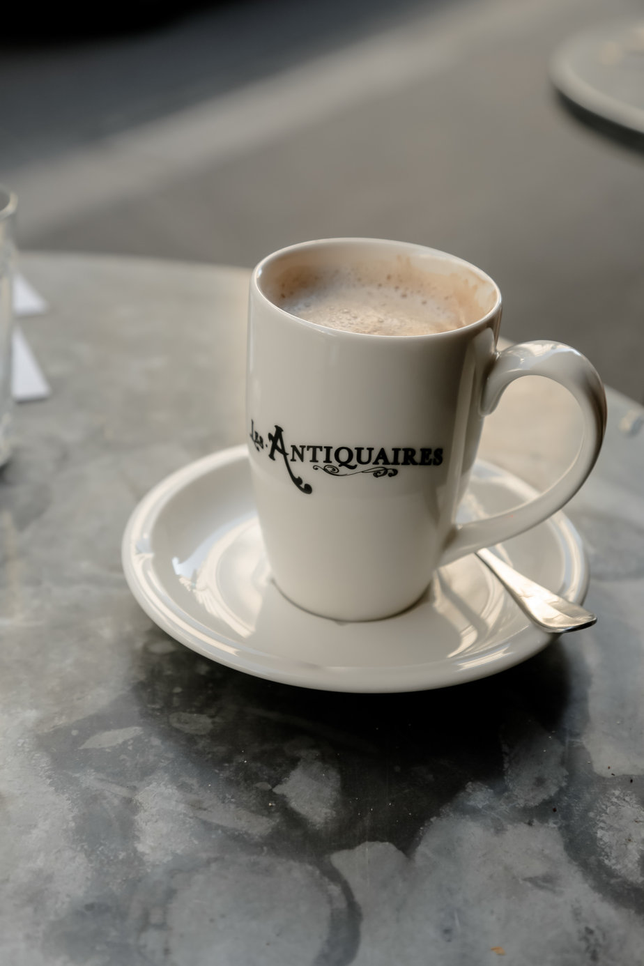 les antiques cafe in paris