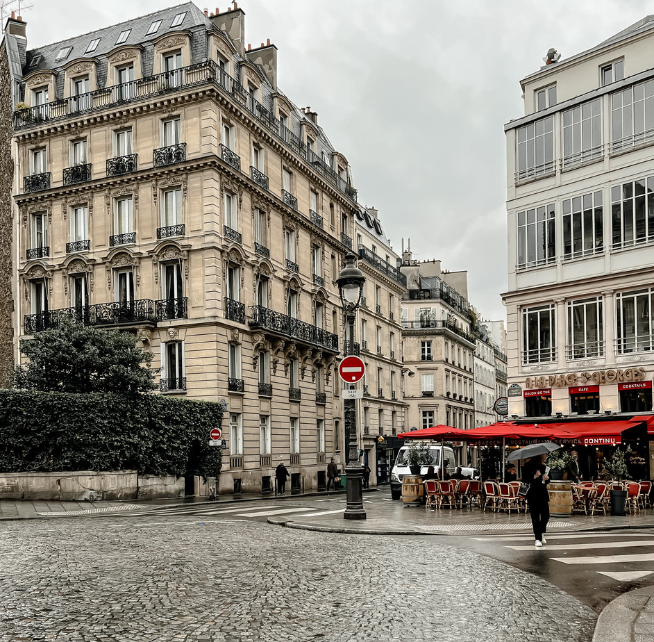 street view of Paris