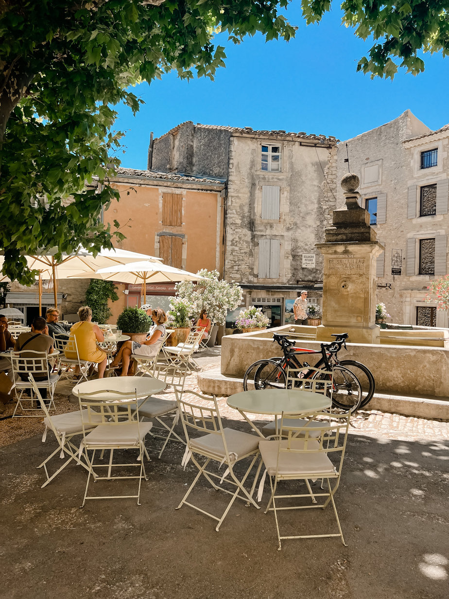 bistro chairs Outdoor terrace with bistro chairs in Gordes Provence