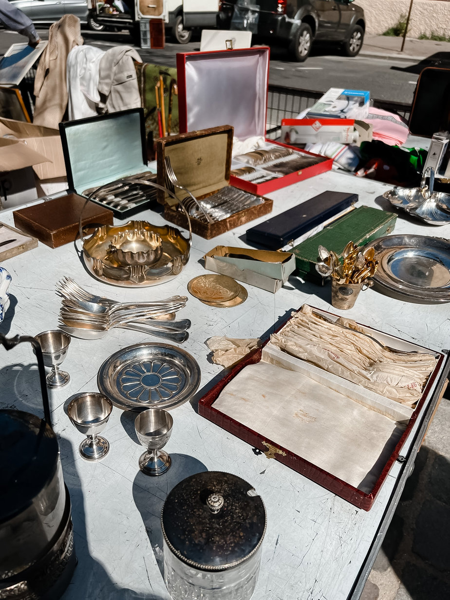 Pictures of flea market items on a table