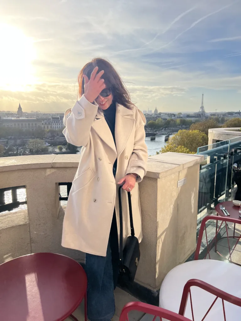 what to pack for paris in march to look classic while staying warm.