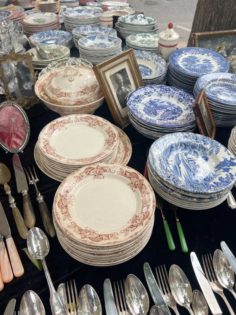 Vintage plates | What To Buy At A Paris Flea Market