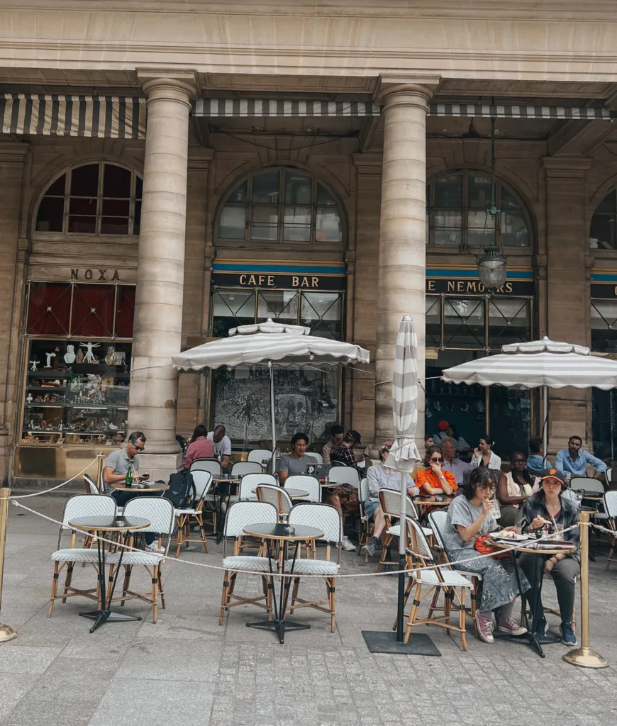 Cafe Numerous in Paris Cafe Numerous in Paris.