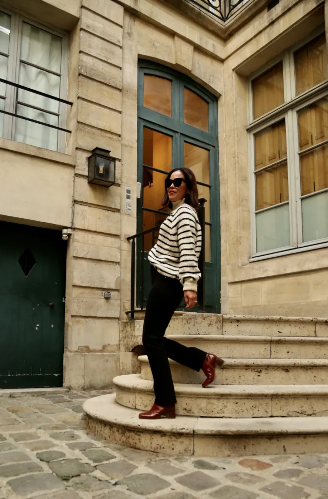 French wardrobe essentials to have in your closet for a a stylish and chic combination.