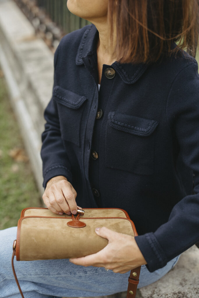 woman wearing navy sezane cardigan | A Guide To Sézane Sizing