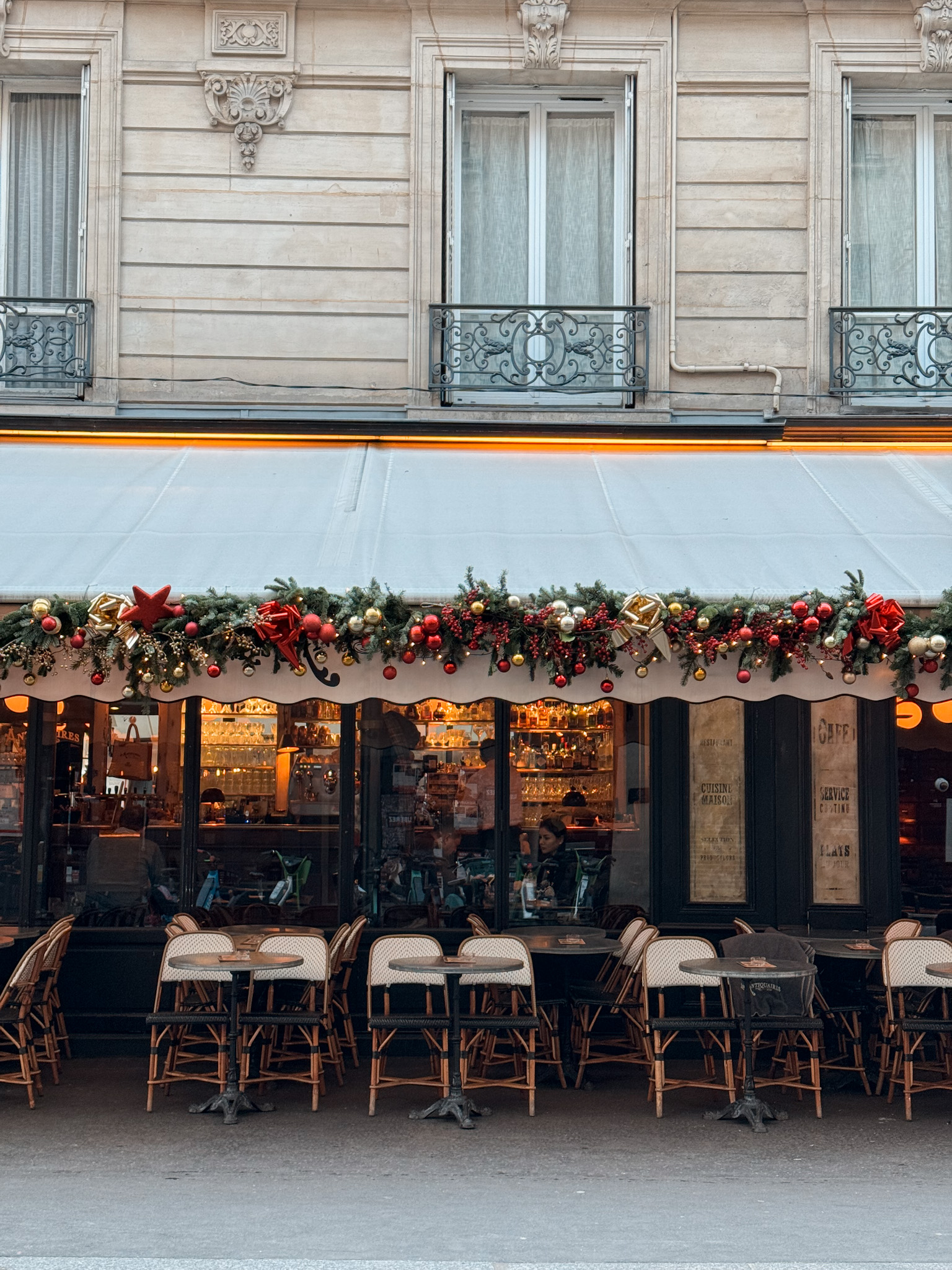 Exterior of Les Antiquitaire in Paris.