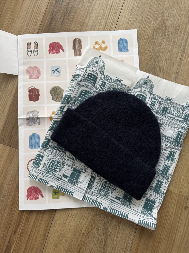 Navy Paul Sezane Beanie Navy Paul Sezane Beanie