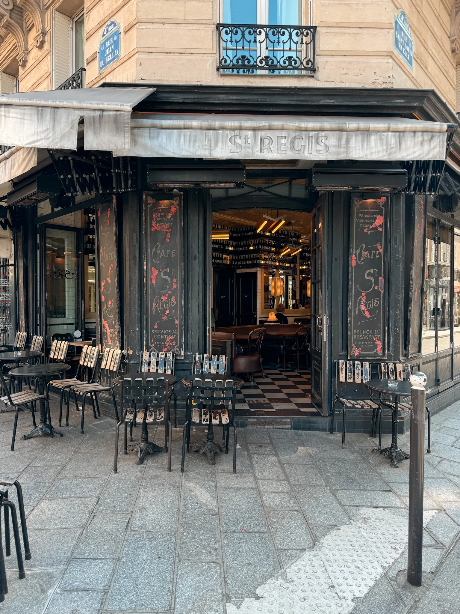 Exterior shot of Saint Regis Cafe in Paris.