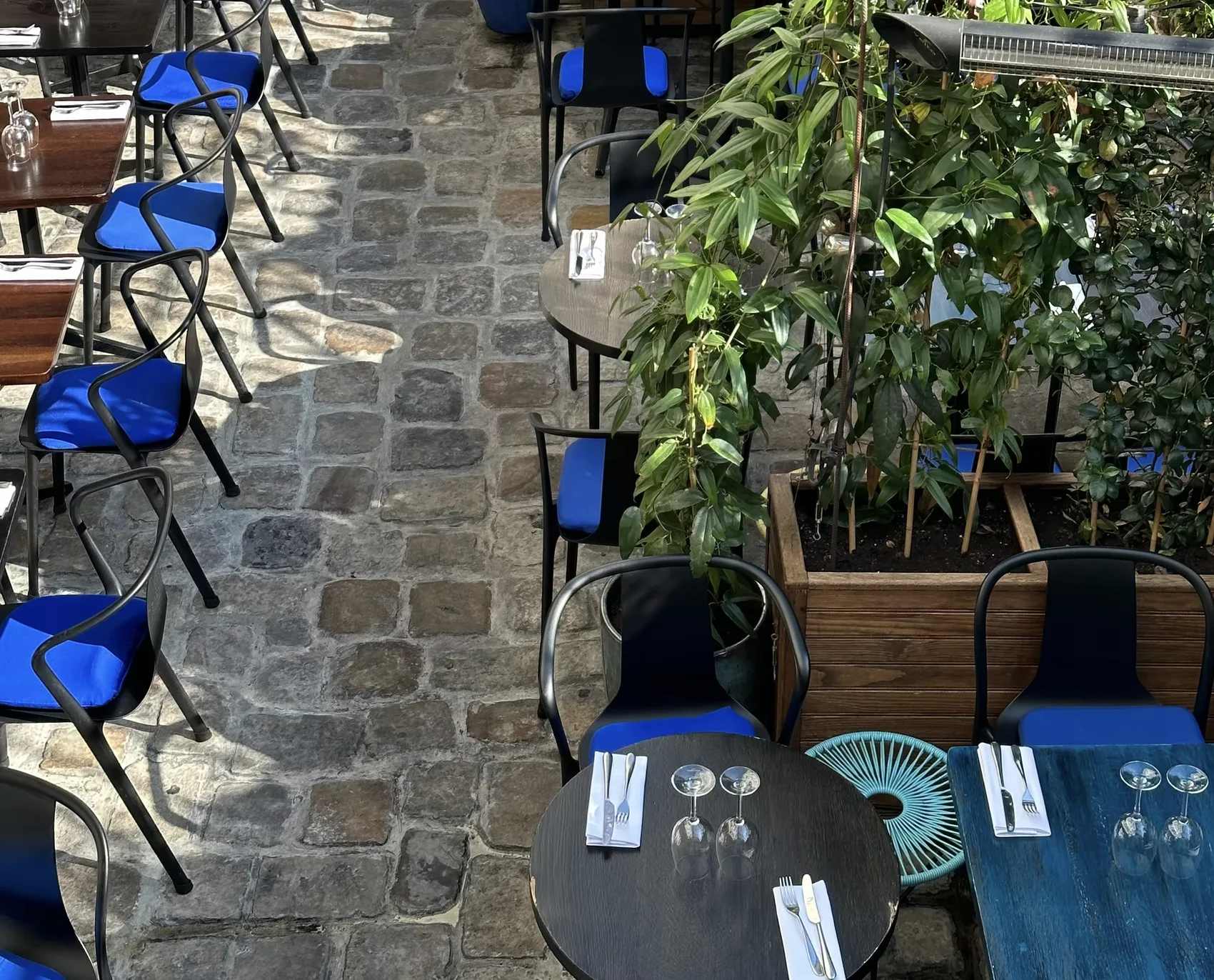 French Inspired Fridays, exterior shot of italian restaurant in Paris.